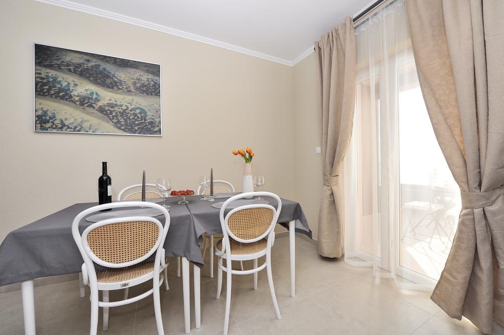 Peric Meka Draga Apartment *