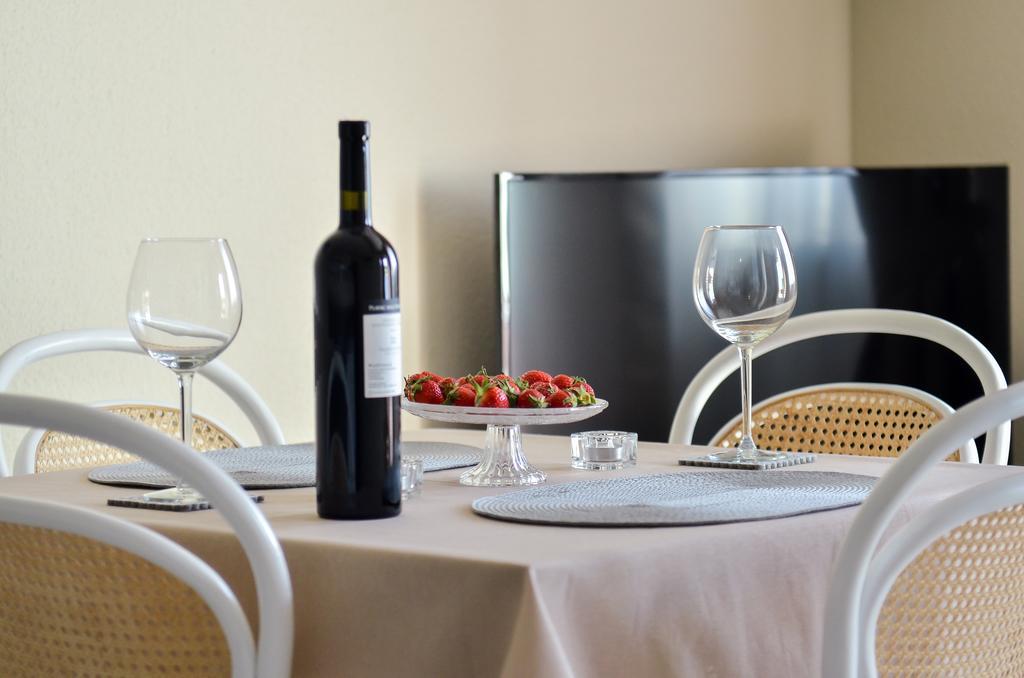 Apartament Peric Meka Draga *