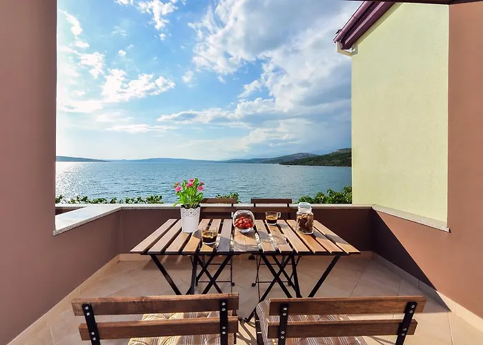 Apartmani Peric Meka Draga