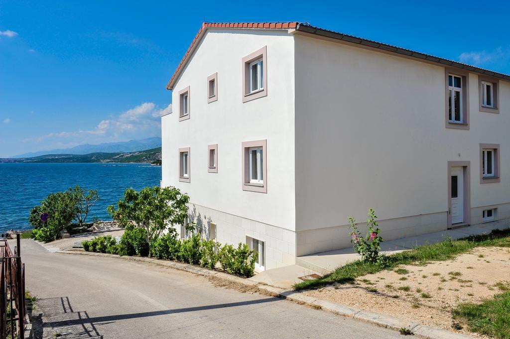 Peric Meka Draga Apartment *